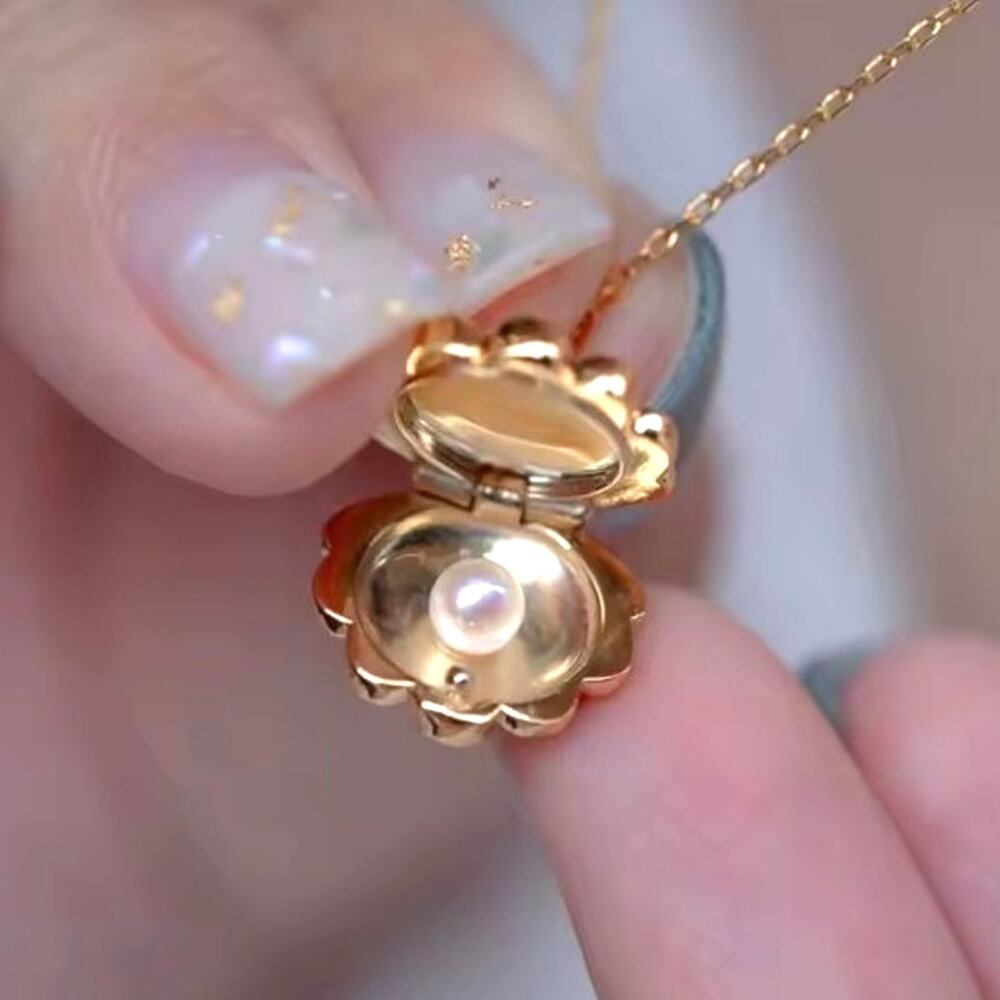 Dainty Gold Tone Clamshell & Pearl Necklace Women's Valentine's Birthday Gift